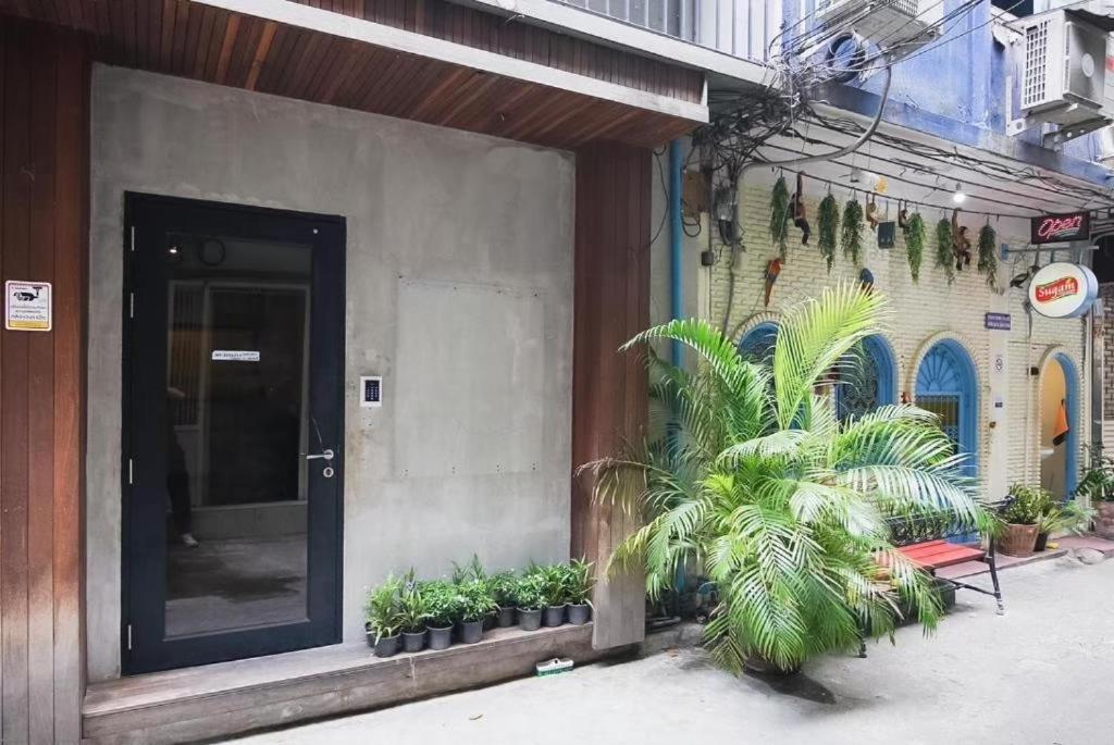 Z Go Inn Bts St Louis Silom V โกอินน์ บีทีเอส เซนต์หลุยส์ สีลม 3 Banguecoque Exterior foto