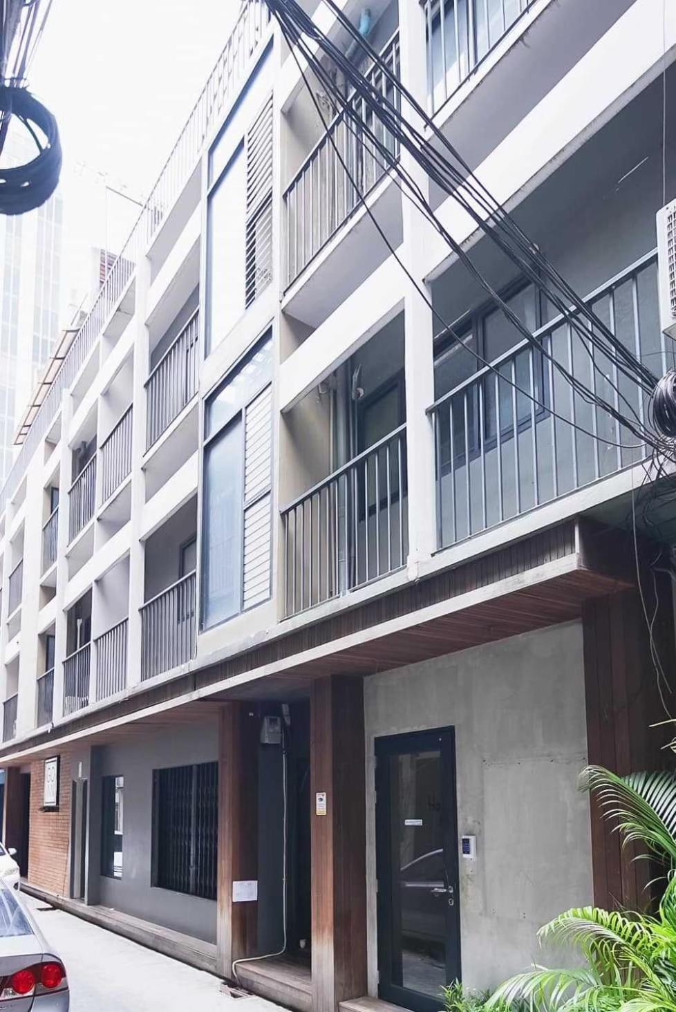 Z Go Inn Bts St Louis Silom V โกอินน์ บีทีเอส เซนต์หลุยส์ สีลม 3 Banguecoque Exterior foto